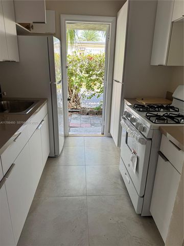 17051 NE 23rd Avenue 1J, North Miami Beach, FL 33160