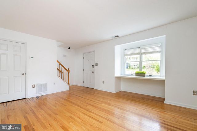 103 E GERMAIN ST, Winchester, VA 22601