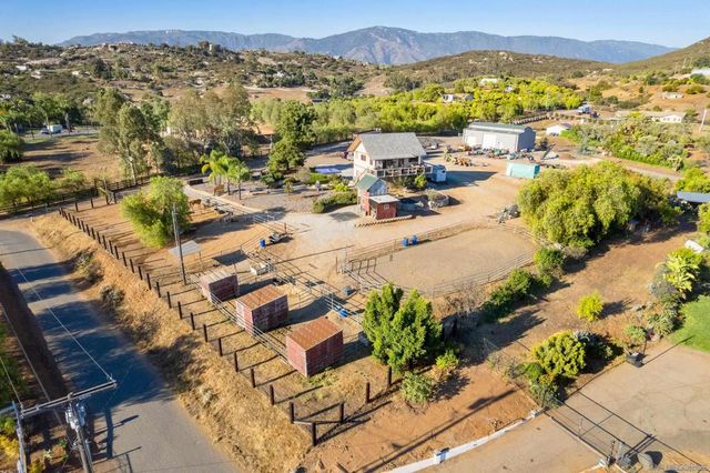 31141 Saddleback Rd, Valley Center, CA 92082
