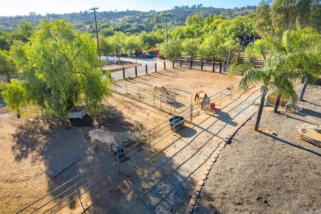 31141 Saddleback Rd, Valley Center, CA 92082