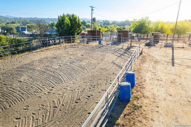 31141 Saddleback Rd, Valley Center, CA 92082