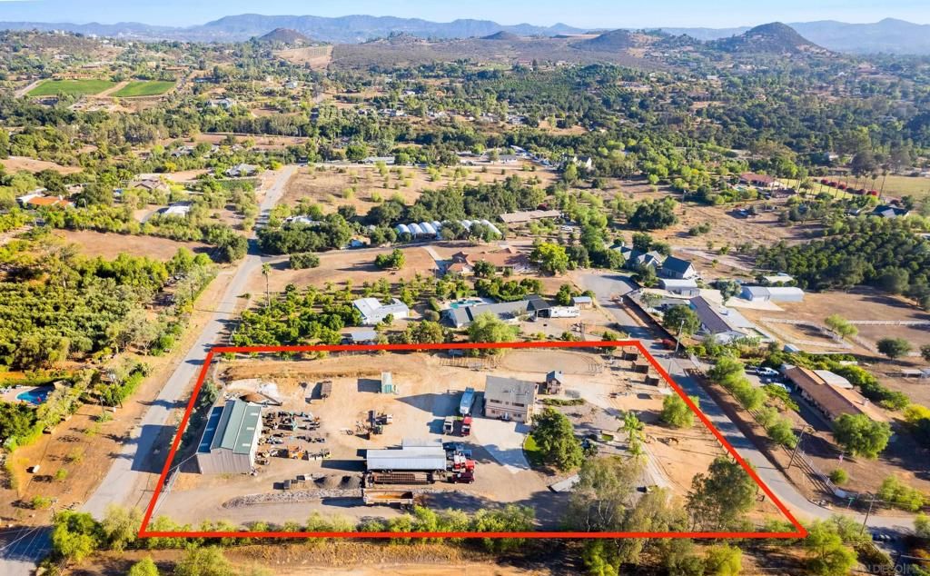 31141 Saddleback Rd, Valley Center, CA 92082