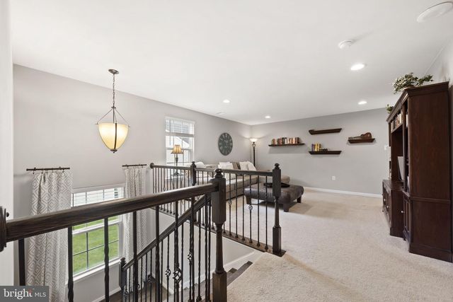 109 HEATHERWOOD CT, Pottstown, PA 19464