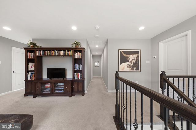 109 HEATHERWOOD CT, Pottstown, PA 19464