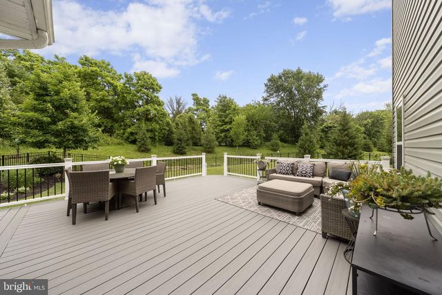 109 HEATHERWOOD CT, Pottstown, PA 19464