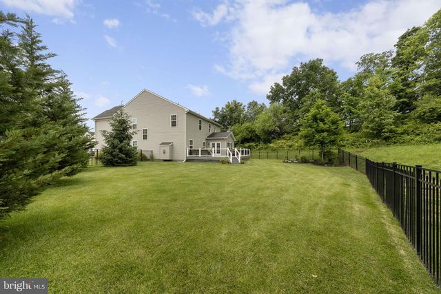 109 HEATHERWOOD CT, Pottstown, PA 19464