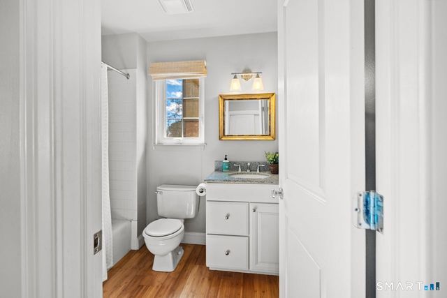 8 Oakwood Avenue APT B13, Norwalk, CT 06850