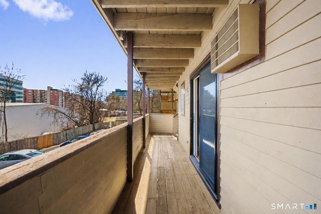 8 Oakwood Avenue APT B13, Norwalk, CT 06850