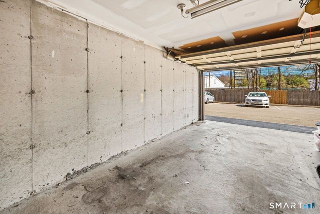 8 Oakwood Avenue APT B13, Norwalk, CT 06850