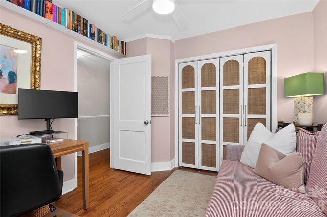 219 Wakefield Drive, Charlotte, NC 28209