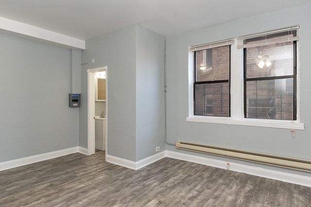 4735 N Beacon Street 108, Chicago, IL 60640