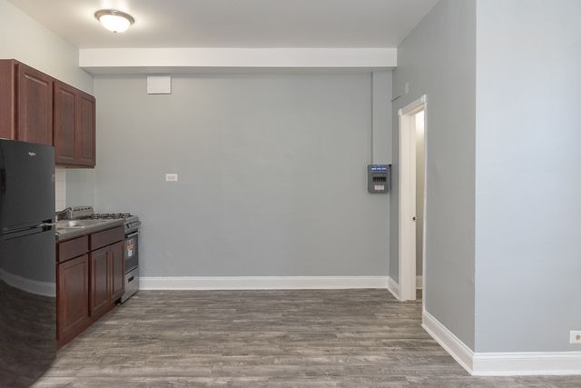 4735 N Beacon Street 108, Chicago, IL 60640