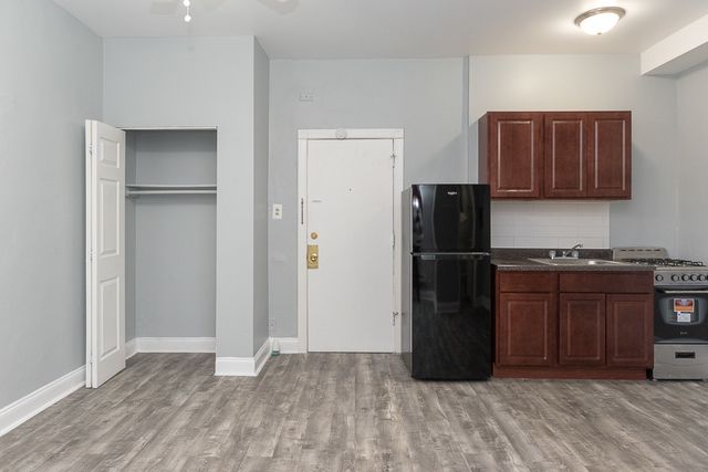 4735 N Beacon Street 108, Chicago, IL 60640