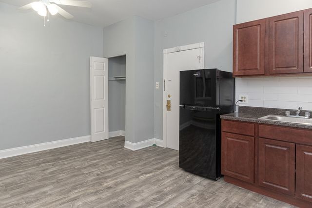 4735 N Beacon Street 108, Chicago, IL 60640