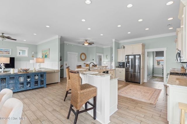 5207 N Ocean Boulevard, North Myrtle Beach, SC 29582