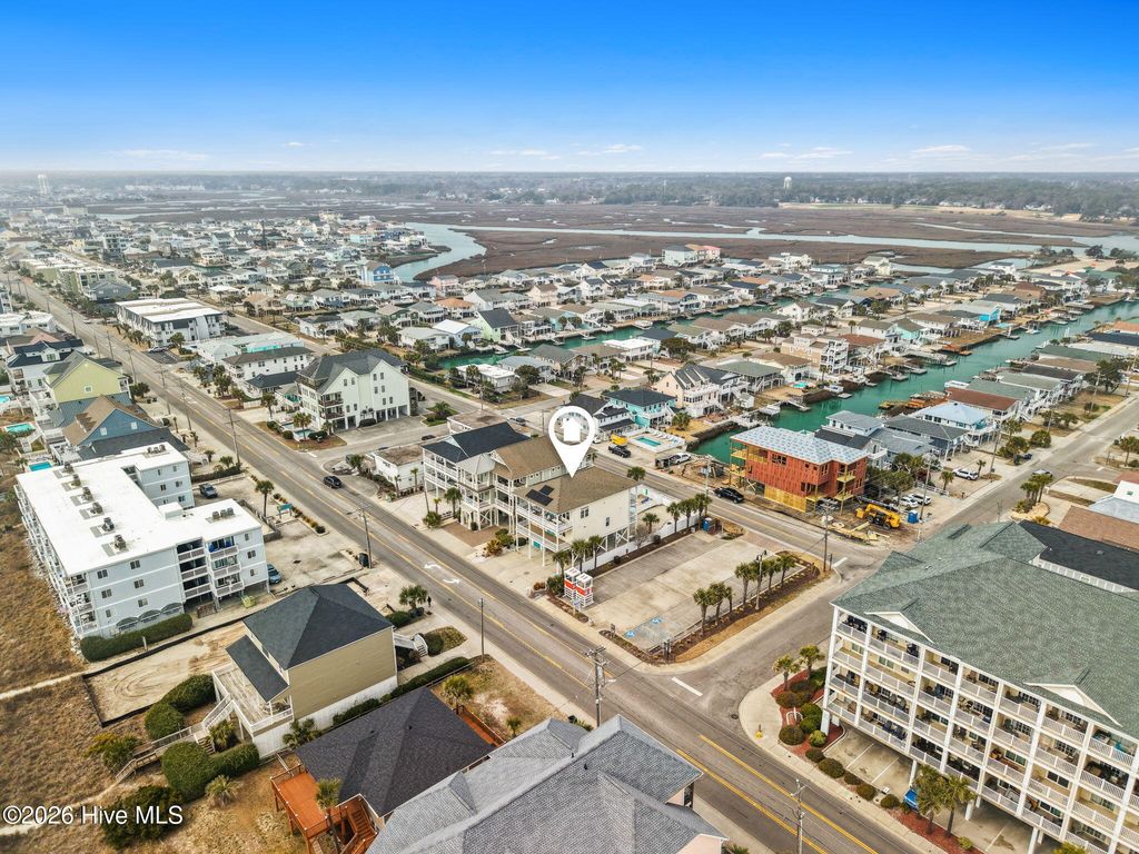 Image 11 of property listing at 5207 N Ocean Boulevard, North Myrtle Beach, SC 29582