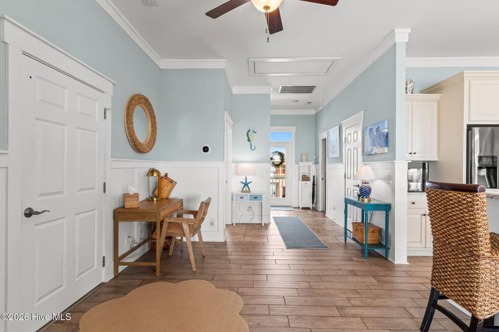 Image 16 of property listing at 5207 N Ocean Boulevard, North Myrtle Beach, SC 29582