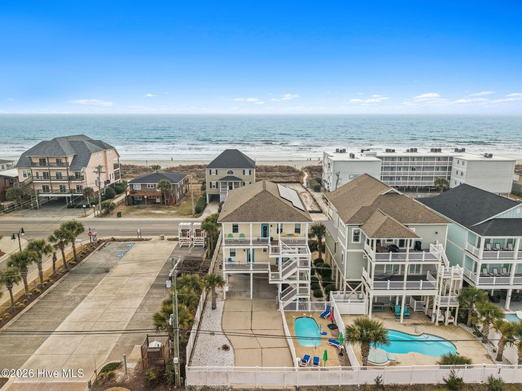 Image 5 of property listing at 5207 N Ocean Boulevard, North Myrtle Beach, SC 29582
