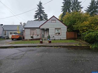 749 SW Washington St, Dallas, OR 97338