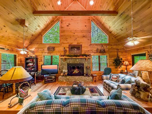 4834 Squirrel Hunting Road, Morganton, GA 30560