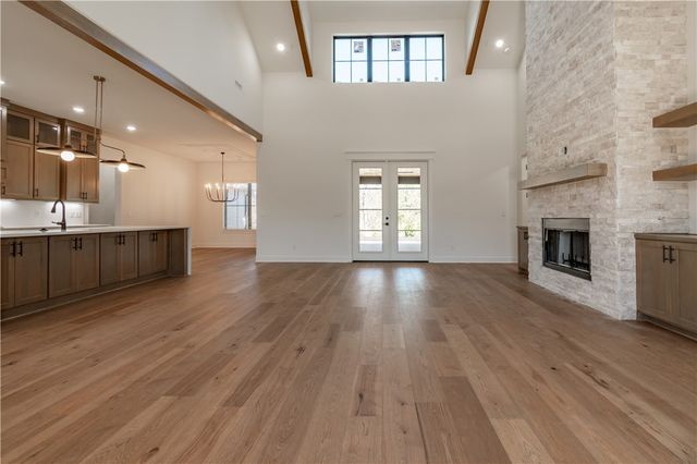 2531 N Oakland Zion Road, Fayetteville, AR 72703