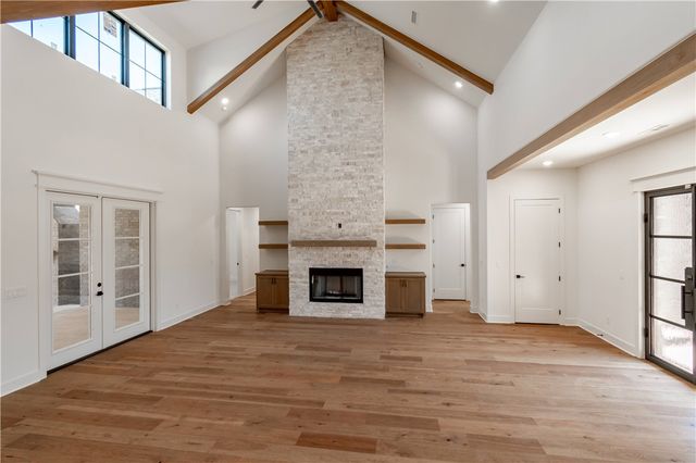 2531 N Oakland Zion Road, Fayetteville, AR 72703