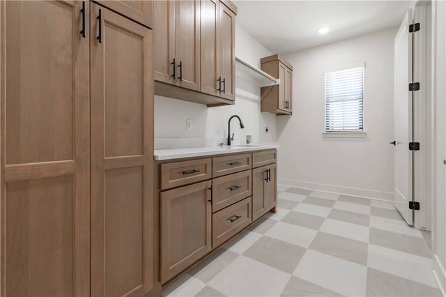 2531 N Oakland Zion Road, Fayetteville, AR 72703
