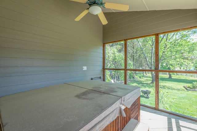 8504 Horseshoe Bend Lane, Ooltewah, TN 37363