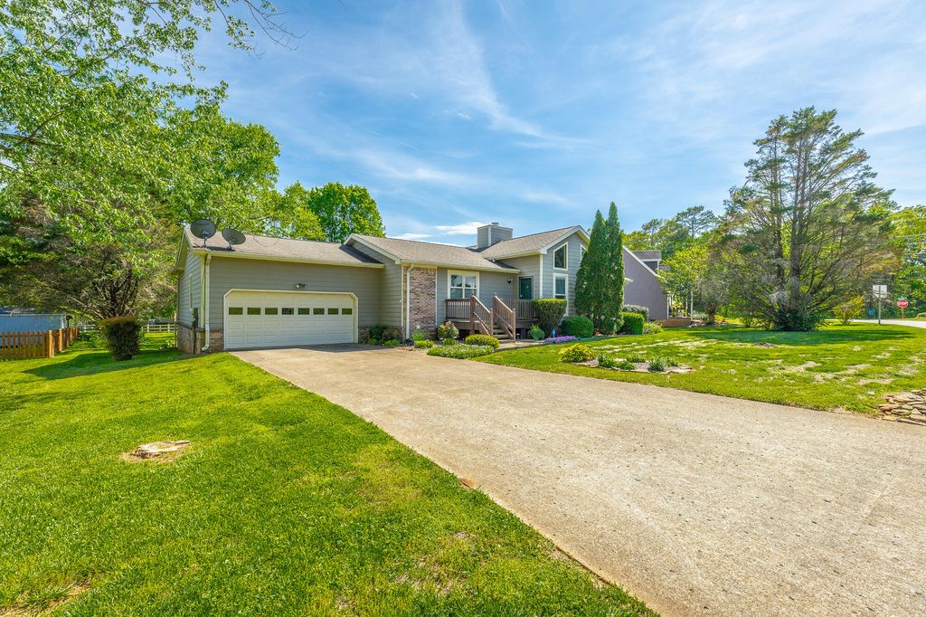 8504 Horseshoe Bend Lane, Ooltewah, TN 37363