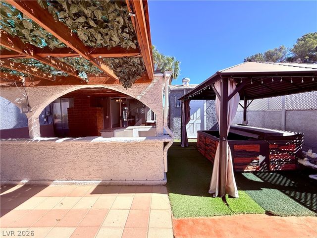 3111 Blossom Glen Drive, Henderson, NV 89014