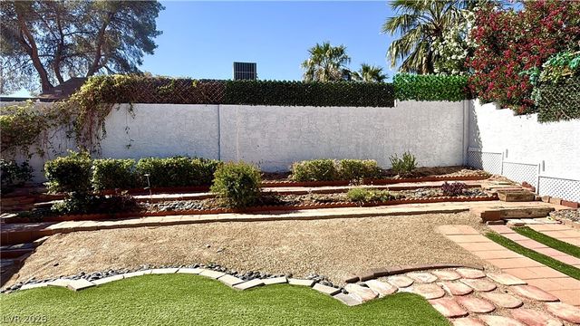 3111 Blossom Glen Drive, Henderson, NV 89014