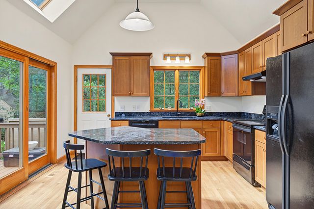 44 Fairway Drive, East Dennis, MA 02641