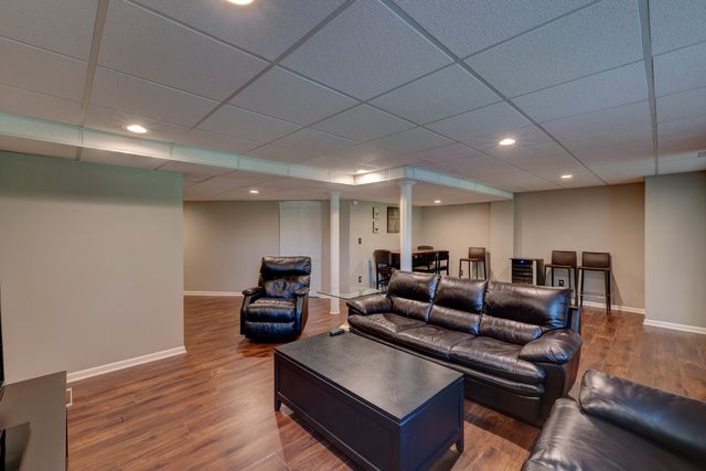 1216 APPALOOSA Way, Bartlett, IL 60103