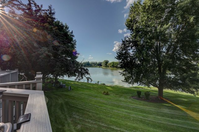 1216 APPALOOSA Way, Bartlett, IL 60103