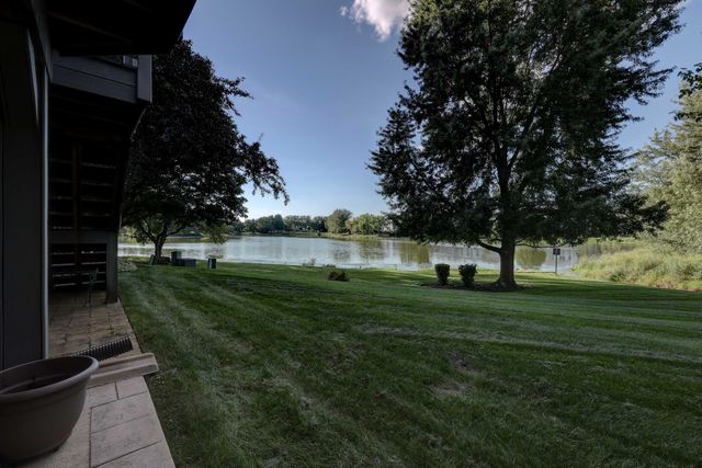 1216 APPALOOSA Way, Bartlett, IL 60103