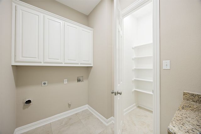 8009 Lynores Way, Plano, TX 75025