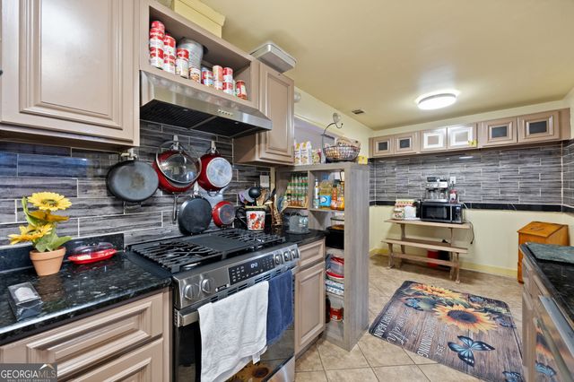 5906 Garrard Avenue, Savannah, GA 31405