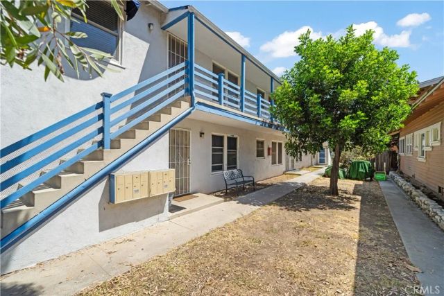 1136 Linden Avenue, Long Beach, CA 90813