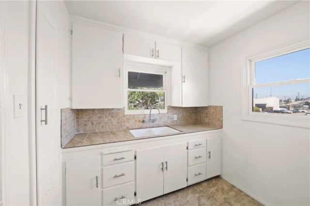 1136 Linden Avenue, Long Beach, CA 90813