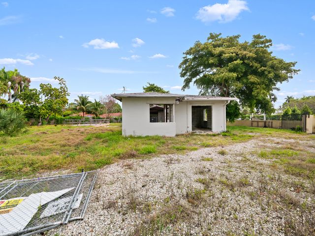 2681 Harbor Beach Parkway, Fort Lauderdale, FL 33316
