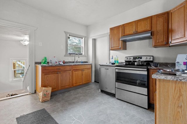 621 N HURON STREET, De Pere, WI 54115