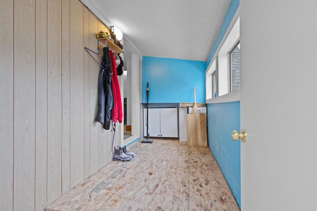 621 N HURON STREET, De Pere, WI 54115