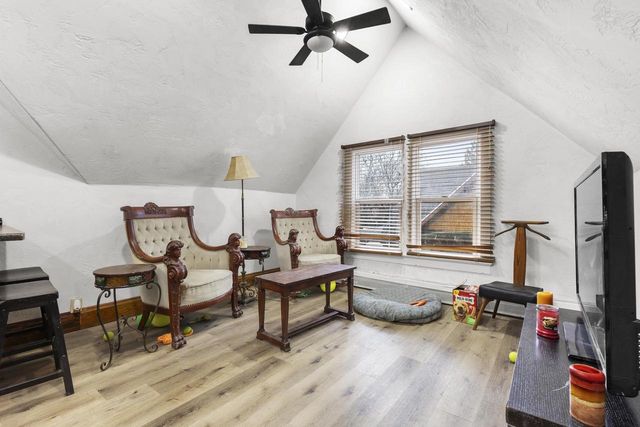 621 N HURON STREET, De Pere, WI 54115