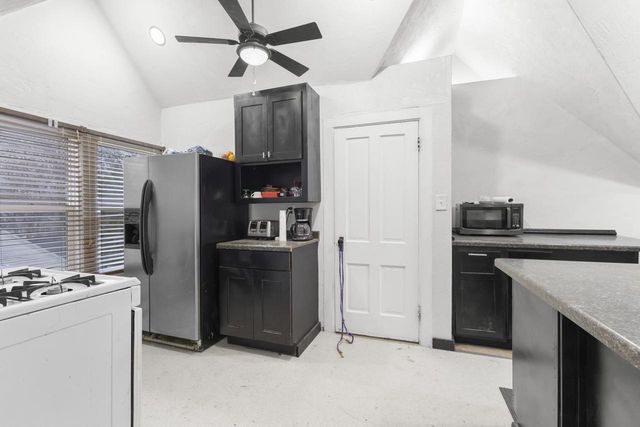 621 N HURON STREET, De Pere, WI 54115