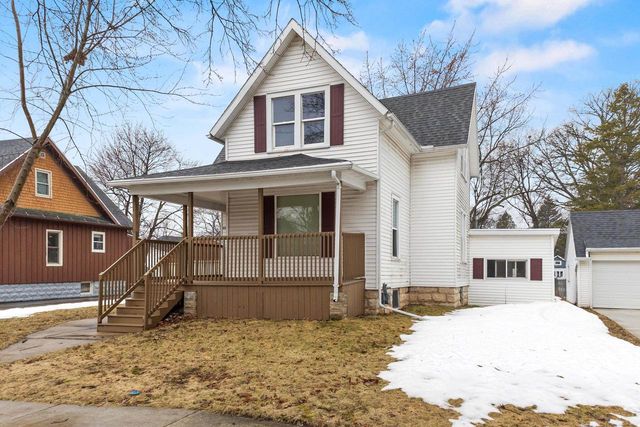 621 N HURON STREET, De Pere, WI 54115