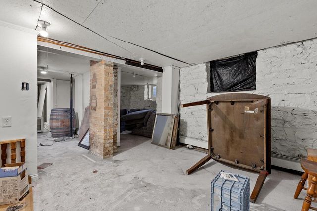 621 N HURON STREET, De Pere, WI 54115