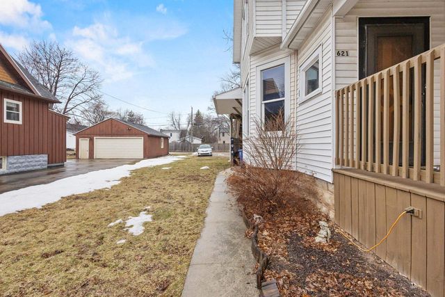 621 N HURON STREET, De Pere, WI 54115