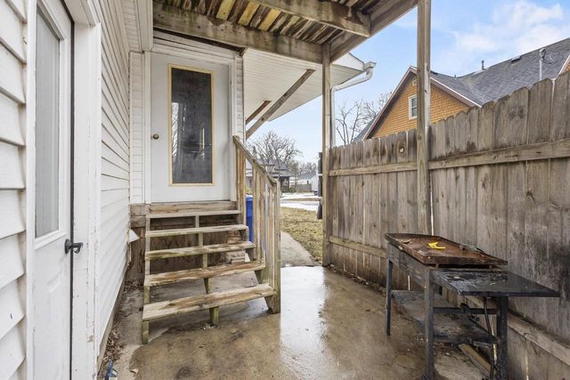 621 N HURON STREET, De Pere, WI 54115