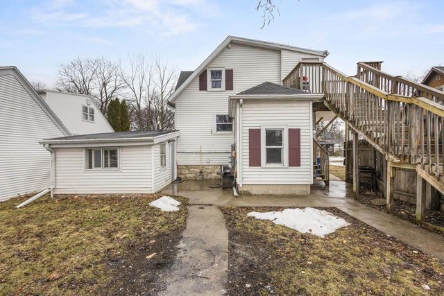 621 N HURON STREET, De Pere, WI 54115