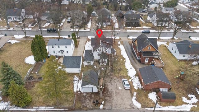 621 N HURON STREET, De Pere, WI 54115